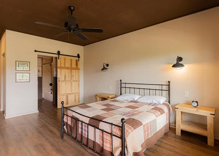 Miners #4 - King Bed - Private Balcony With Views * Tombstone