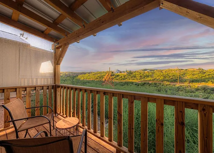 Miners #4 - King Bed - Private Balcony With Views *