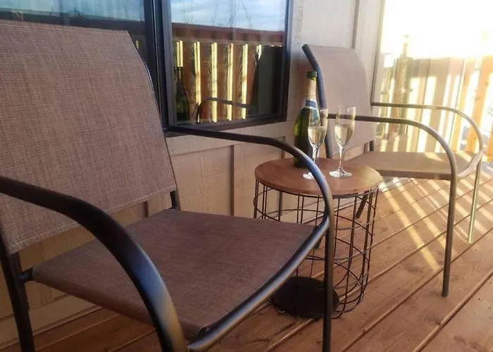 Miners #4 - King Bed - Private Balcony With Views Chalet Tombstone