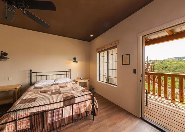 Miners #4 - King Bed - Private Balcony With Views Chalet Tombstone